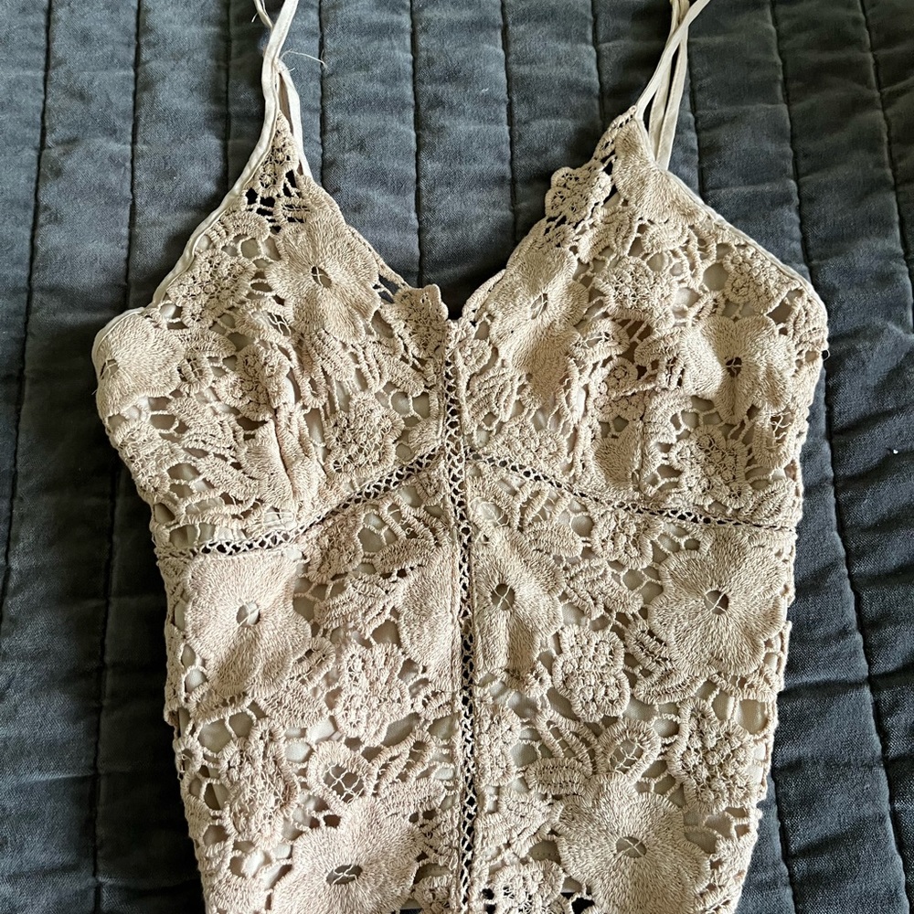 super cute medium pattern top - Picture 4 of 4